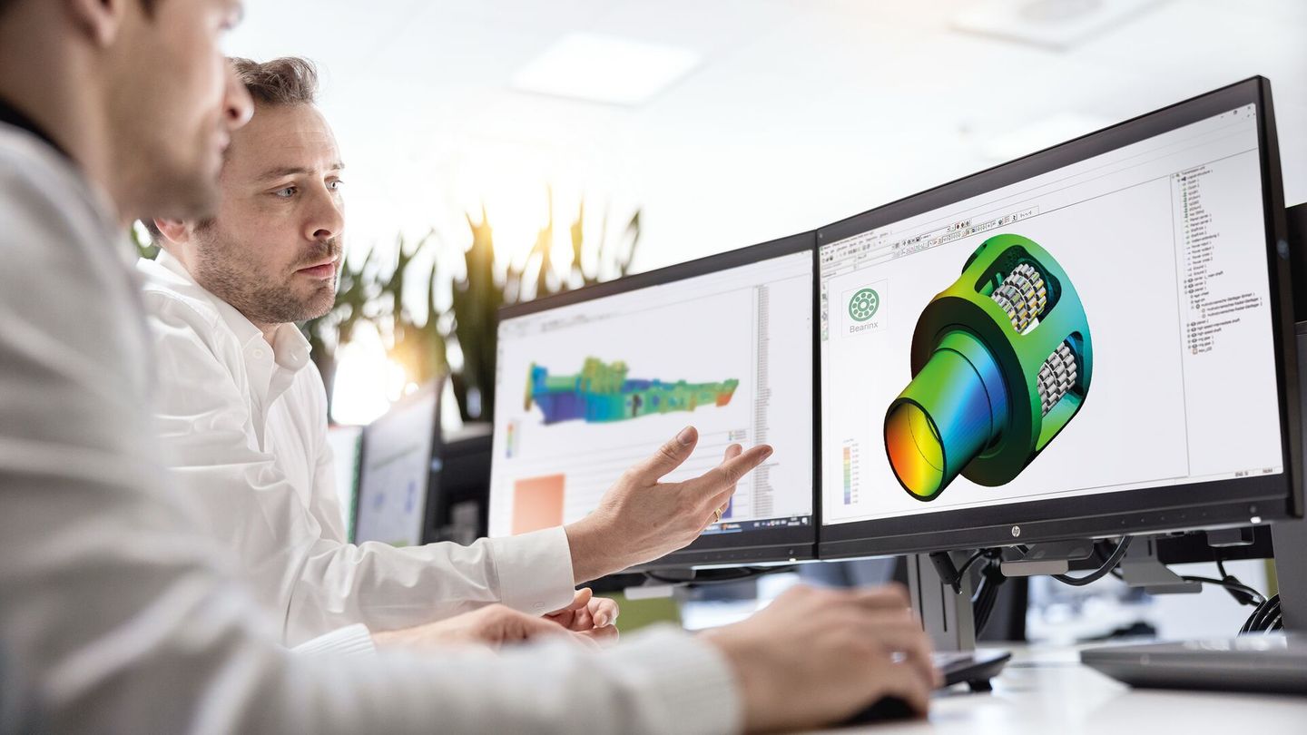 Two Schaeffler engineers use cutting-edge software to calculate and simulate a wind turbine drive train.